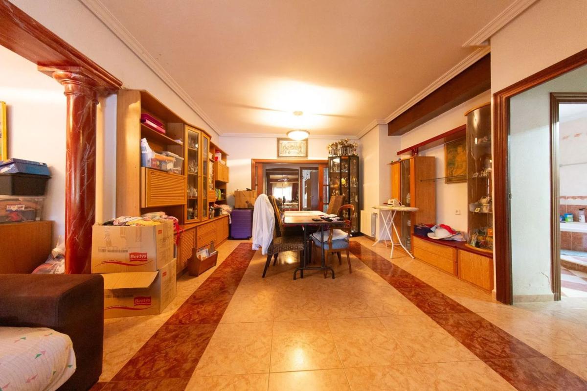 Properties for sale and rent in Spain photo 1