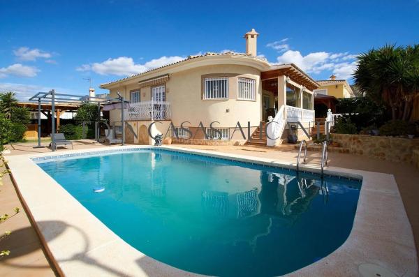 Casa independiente en calle el Ametler thumbnail 1
