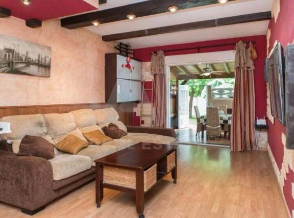 Chalet adosado photo 1
