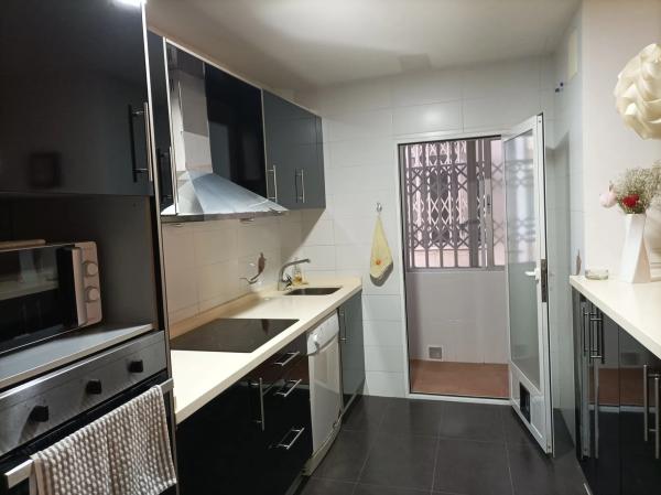 Apartment for sale in Calle Sant Bartomeu, El Campello thumbnail 1