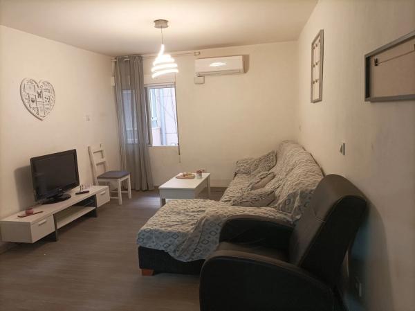 Apartment for sale in Calle Sant Bartomeu, El Campello thumbnail 2