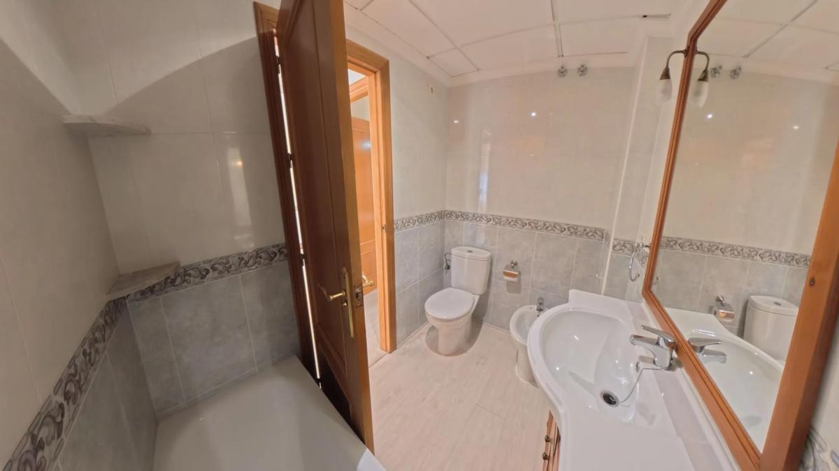Penthouse sale in  Calle 25 d'Abril de 1707, El Campello photo 5