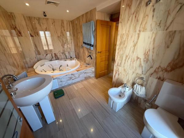 Chalet adosado thumbnail 2