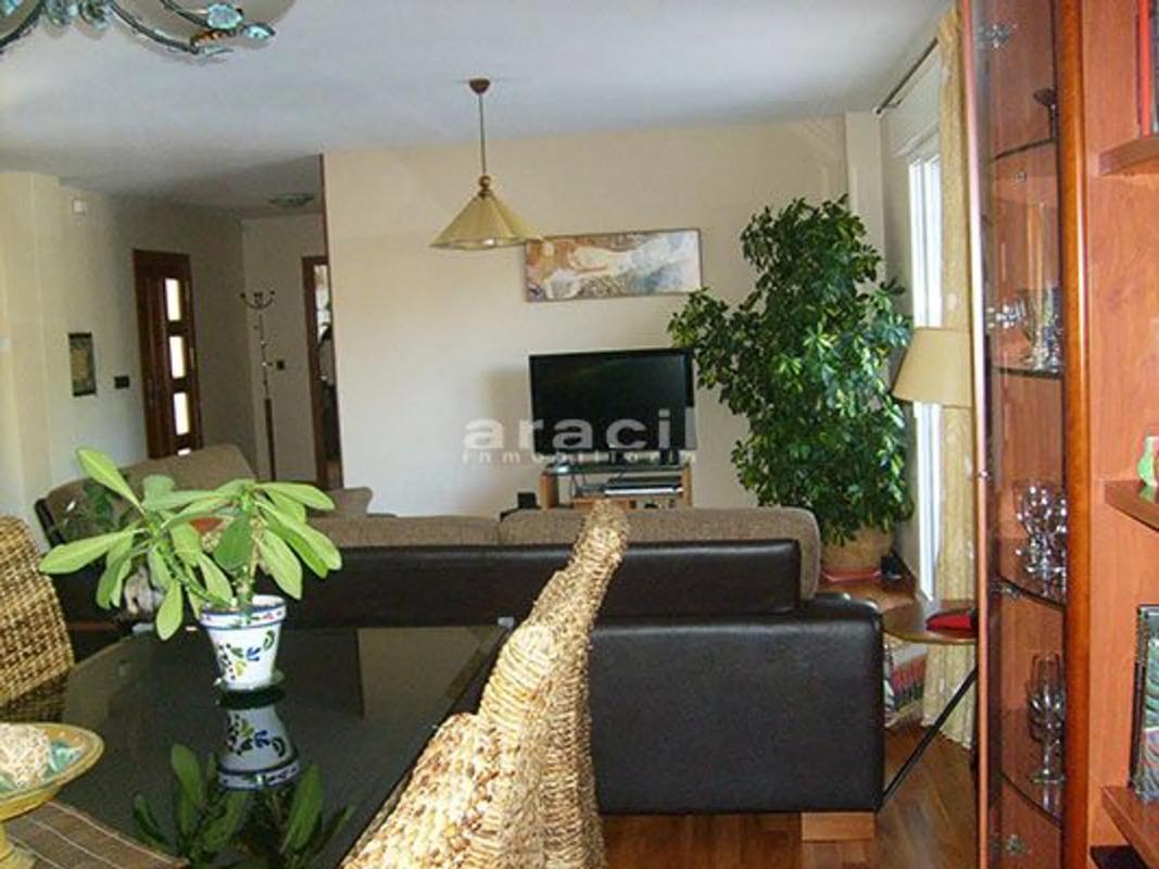 Недвижимость на продажу и в аренду в Испании photo 1