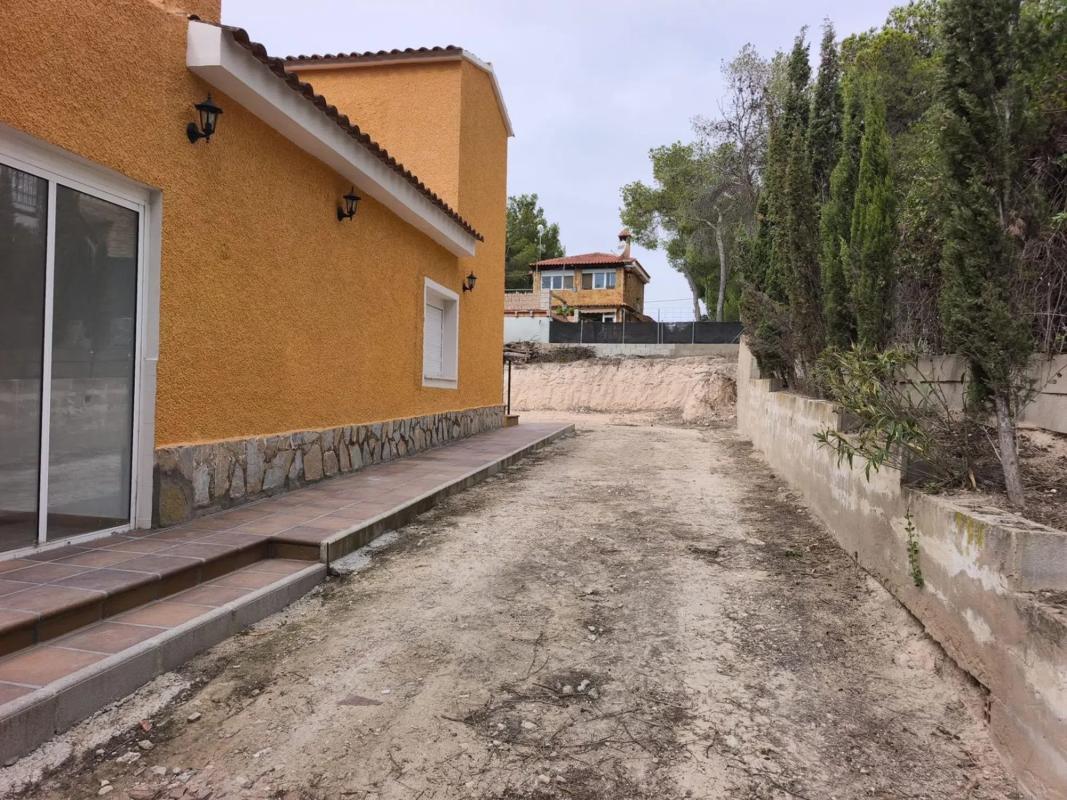Недвижимость на продажу и в аренду в Испании photo 5