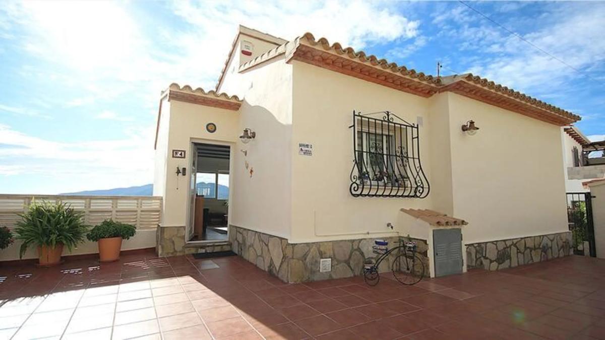 Properties for sale and rent in Spain photo 2