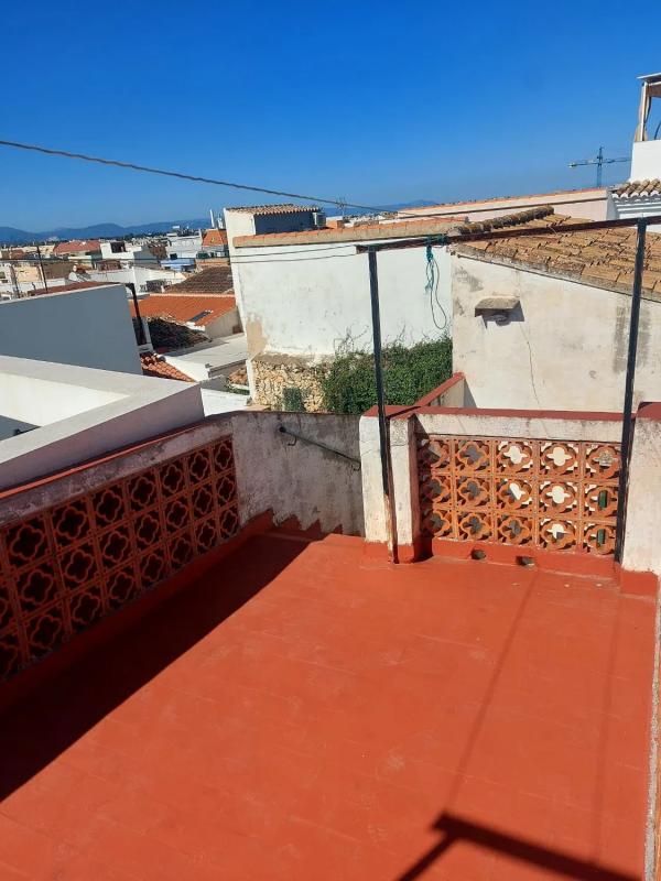 Properties for sale and rent in Spain photo 1