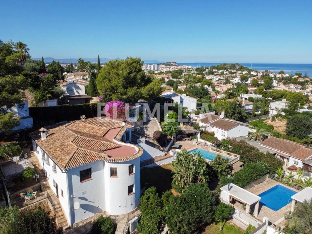 Properties for sale and rent in Spain photo 4
