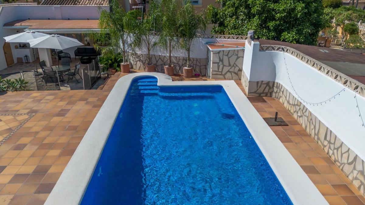 Properties for sale and rent in Spain photo 2