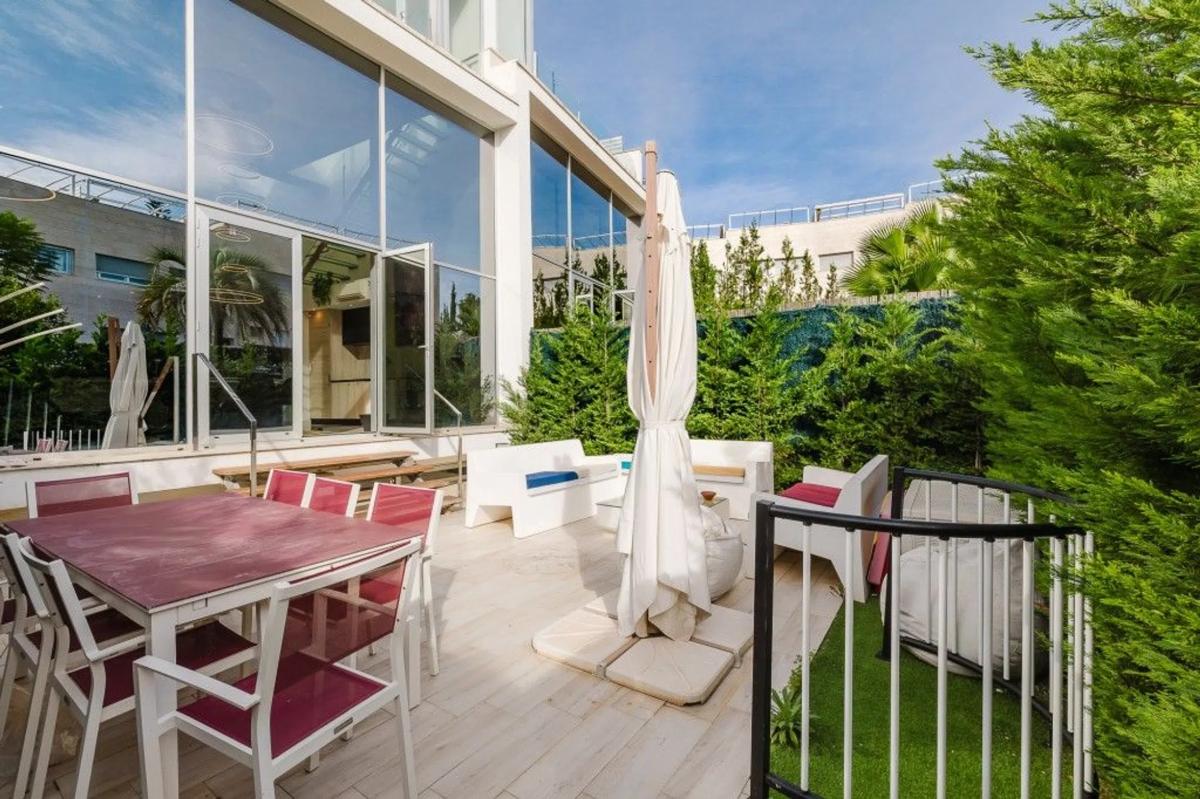 Properties for sale and rent in Spain photo 2