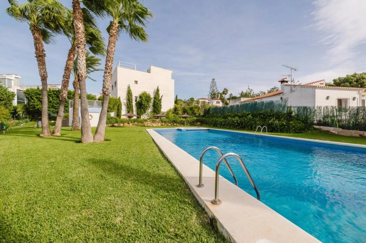 Properties for sale and rent in Spain photo 3