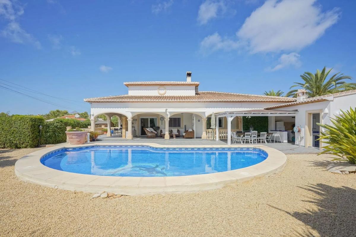 Properties for sale and rent in Spain photo 1