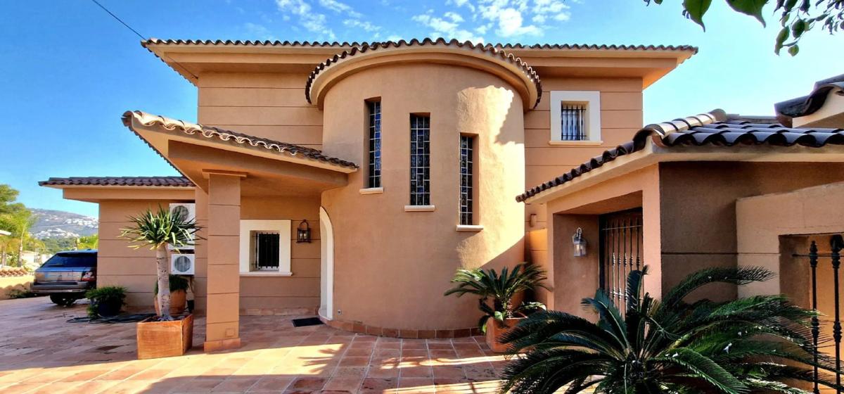 Properties for sale and rent in Spain photo 1