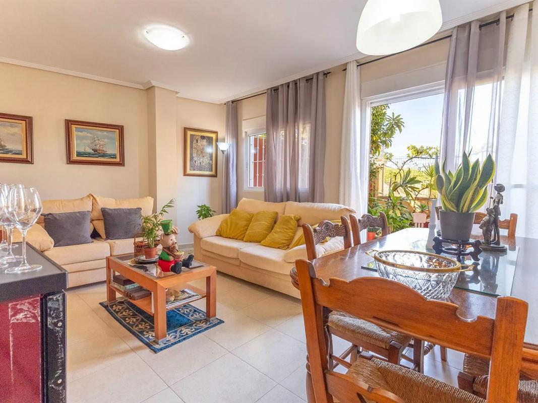 Venta de piso en Calle dels Furs, Pedreguer
photo 1
