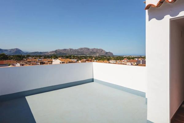 Chalet adosado en calle Sant Domènec thumbnail 2