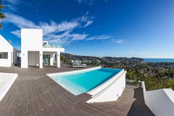 Chalet independiente en venta en Teulada, Teulada
thumbnail 1