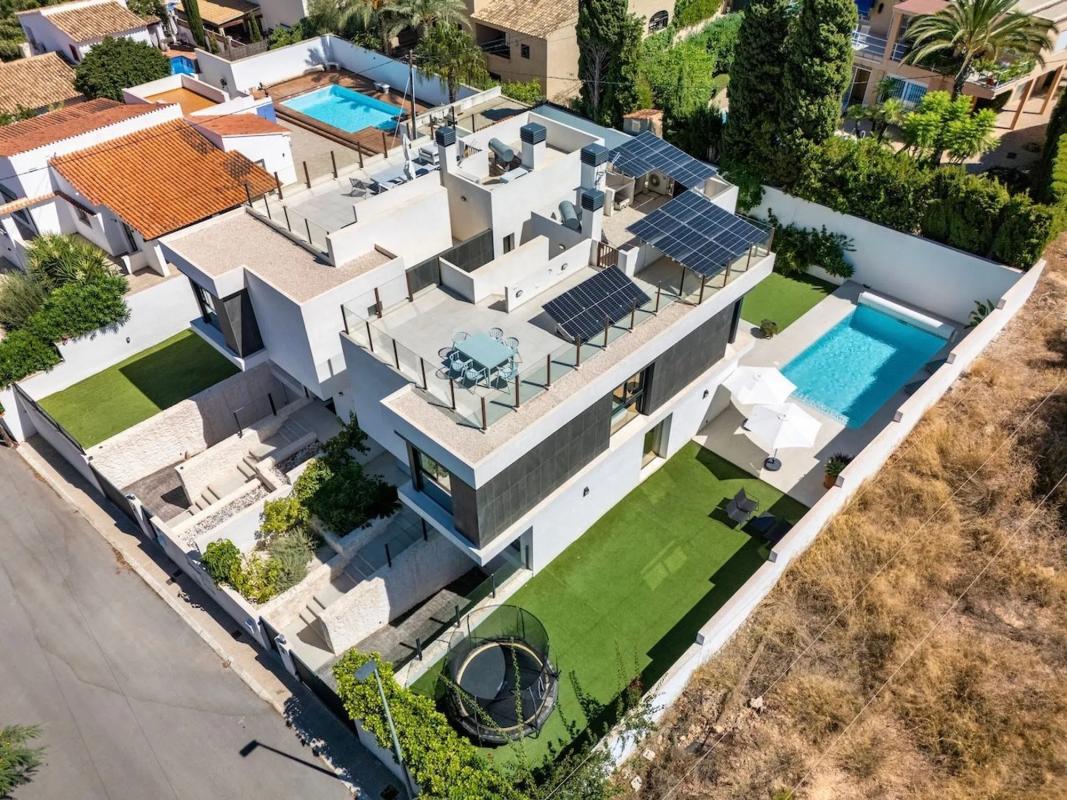 Properties for sale and rent in Spain photo 1