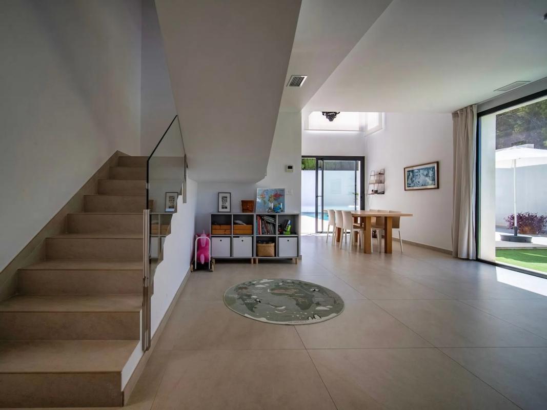 Properties for sale and rent in Spain photo 3