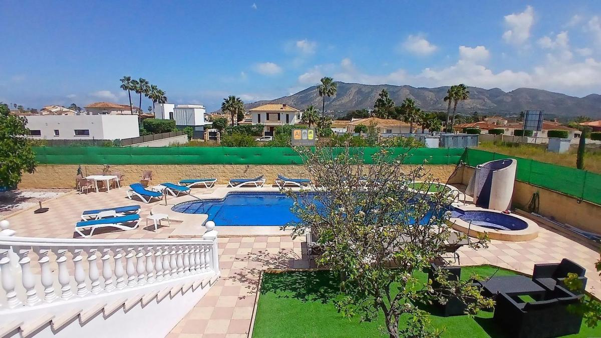 Properties for sale and rent in Spain photo 3