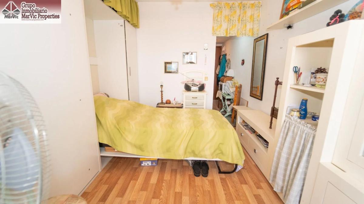 Sale of studio in Avenida de Portugal, Benidorm photo 1
