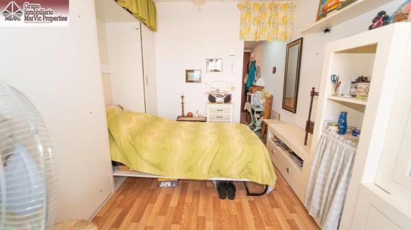 Studio for sale on Avenida de Portugal, Benidorm photo 1