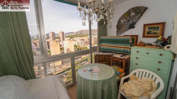 Studio for sale on Avenida de Portugal, Benidorm photo 4
