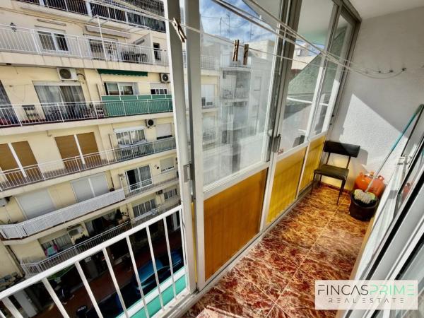 Mieszkanie na sprzedaż w  Calle del Marqués de Comillas, Benidorm photo 4