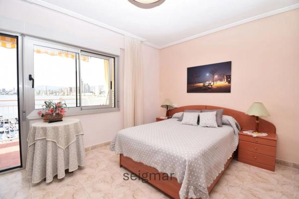 Apartment for sale in  Calle del Condestable Zaragoza, Benidorm photo 1