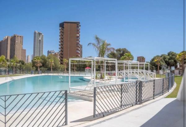 Apartment for sale in Avenida de Benissa, 2, Benidorm thumbnail 2