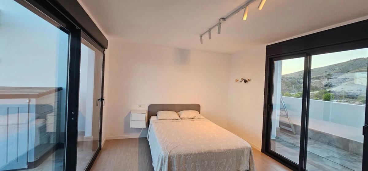 Duplex sale in CL URUGUAI DE, 1, Finestrat photo 2