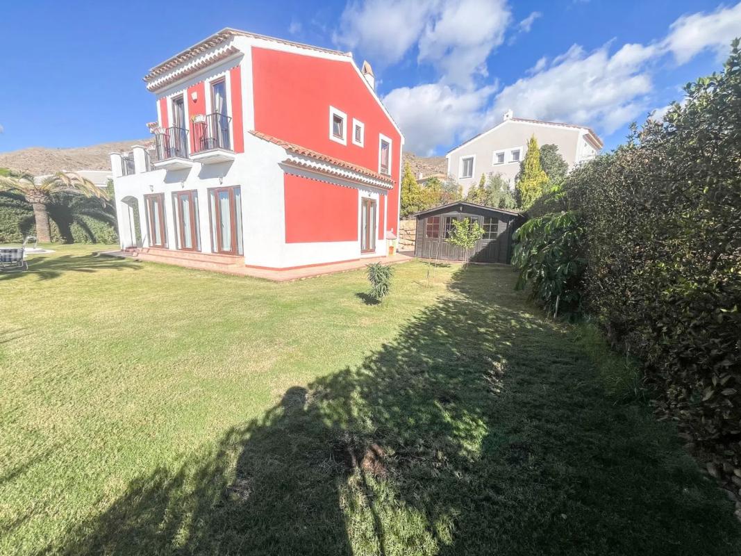 Properties for sale and rent in Spain photo 5
