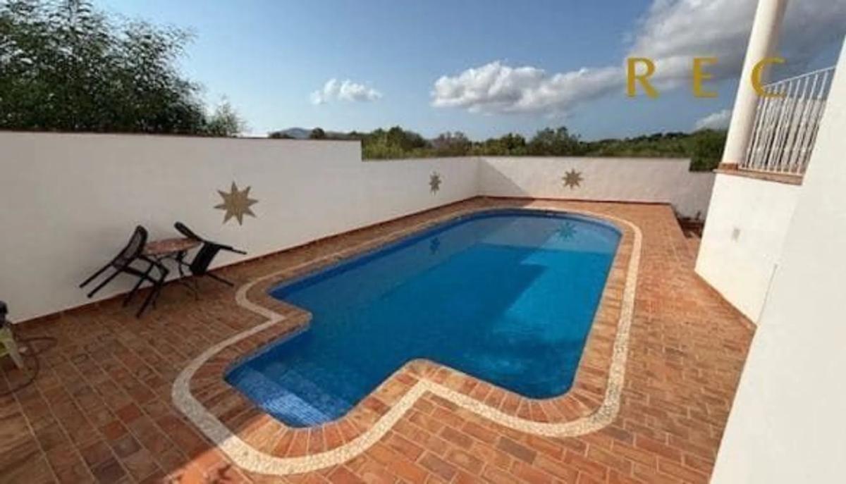 Properties for sale and rent in Spain photo 3