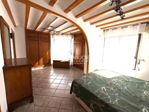 Apartment for sale in Novelda, Novelda thumbnail 1