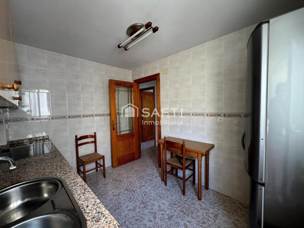 Venta de piso en Paseo de la Constitución s/n, Pinoso
photo 4