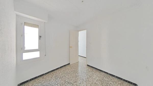 Piso en venta en Fraternidad, Elda
thumbnail 1