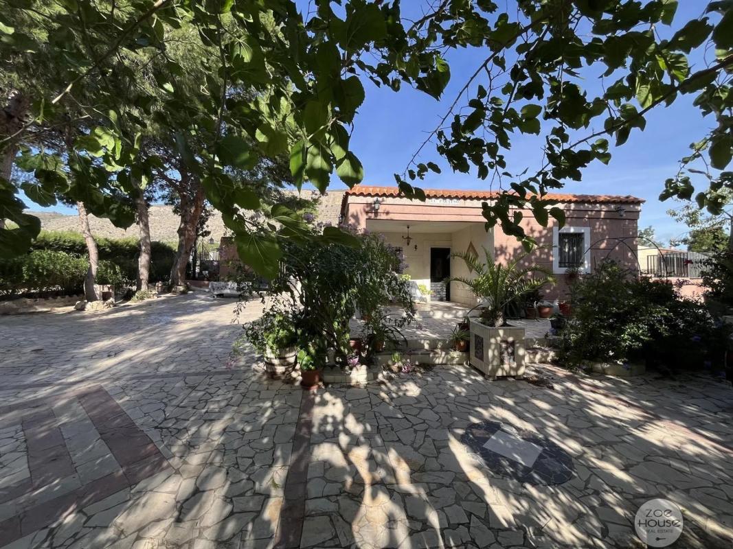 Properties for sale and rent in Spain photo 3