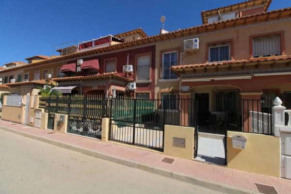 Chalet adosado photo 1
