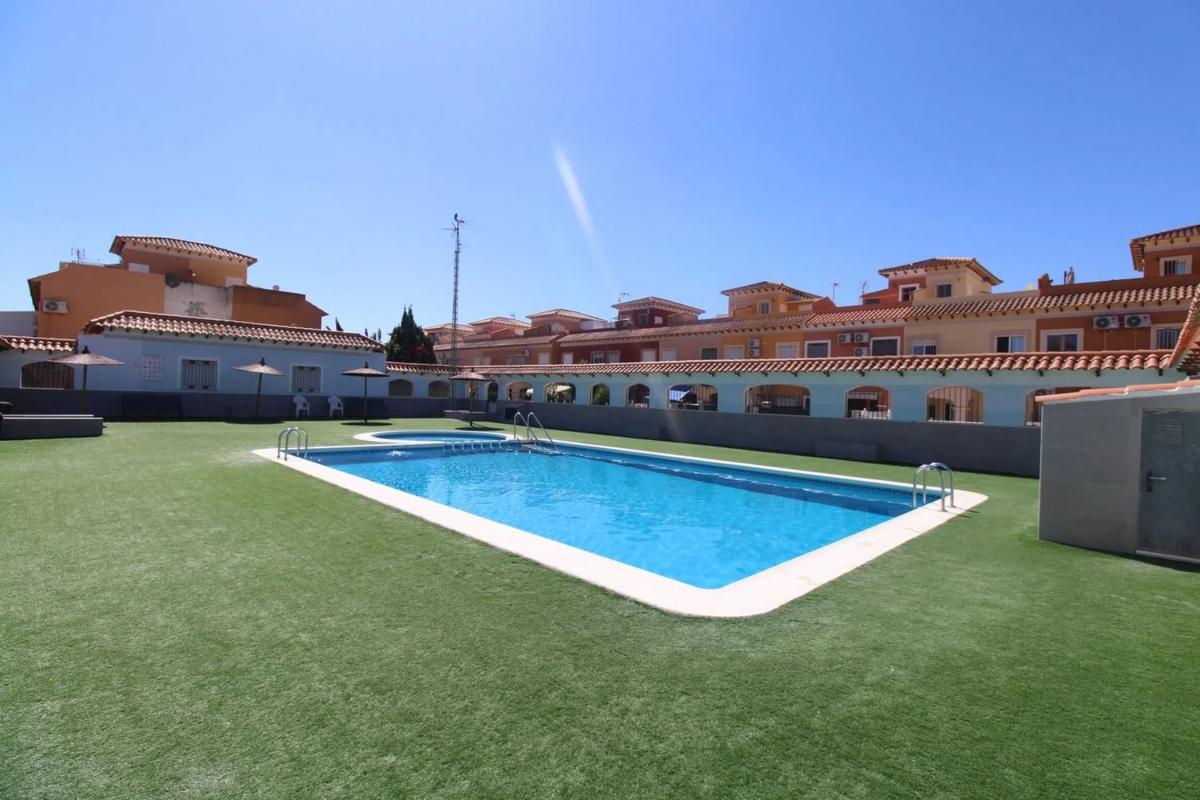 Properties for sale and rent in Spain photo 2