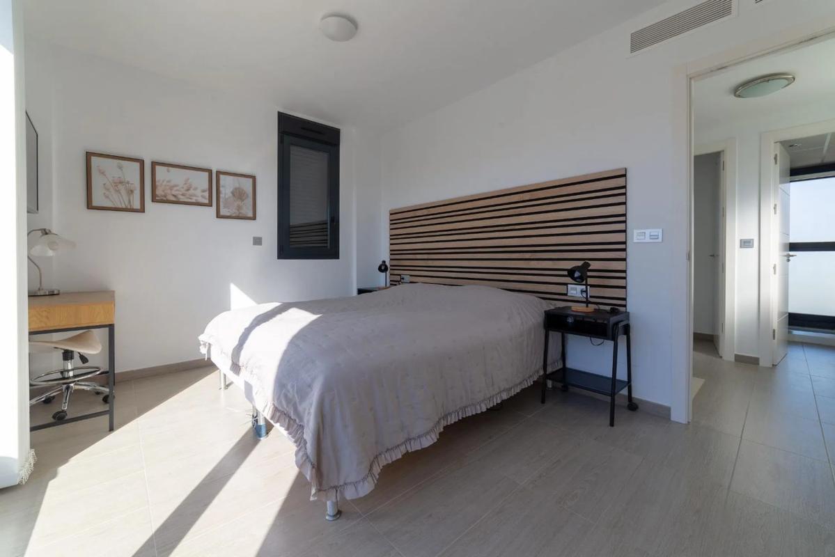 Properties for sale and rent in Spain photo 2