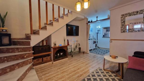 Chalet independiente en venta en Barrio Los Balcones - Los Altos del Edén, Torrevieja
photo 1