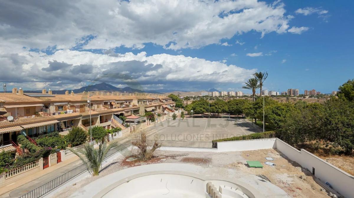 New construction Autopromoción Villa en la Font in San Juan de Alicante photo 2