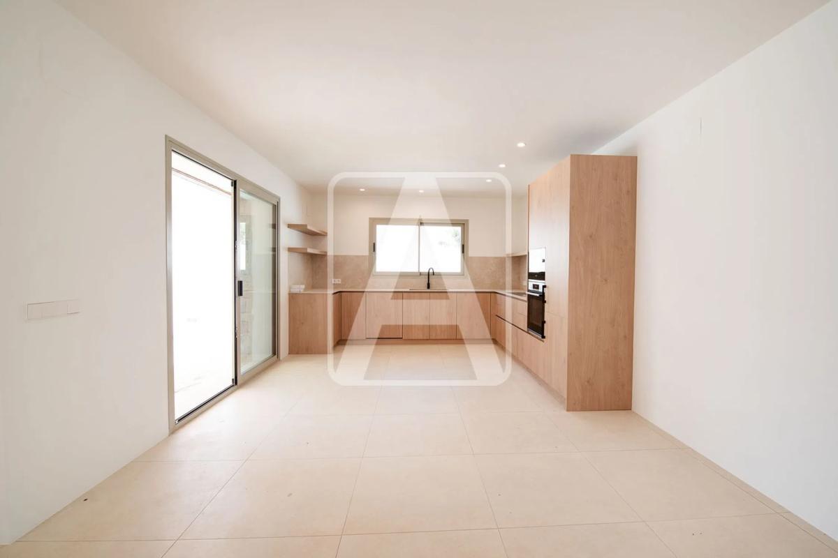 Terreno en venta en Moraira, Alicante photo 3