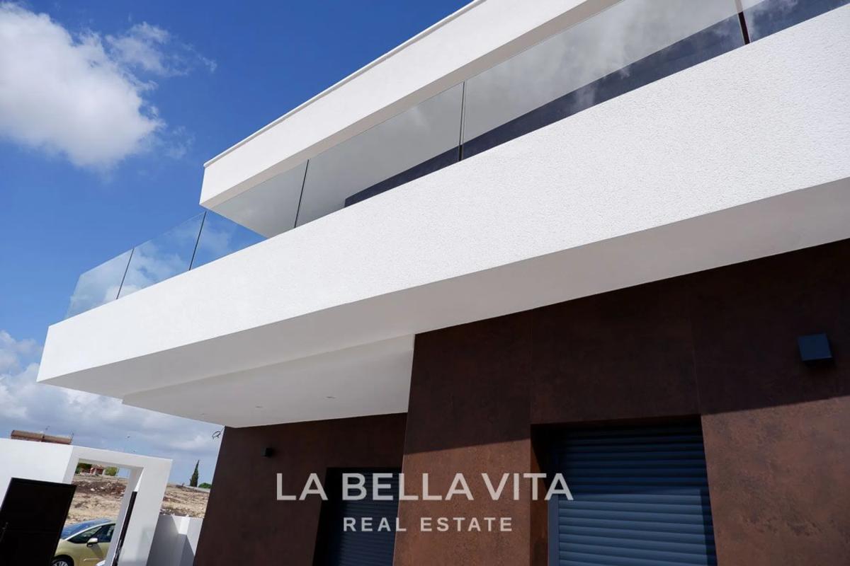 Properties for sale and rent in Spain photo 4