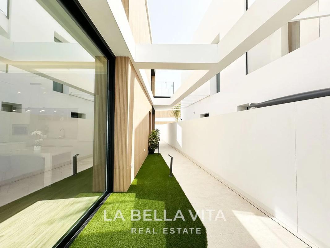 Obra nueva Villa enTorre de la Horadada en Pilar de la Horadada (Revista) photo 2