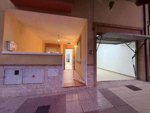 Chalet adosado en venta en  Sax , Sax photo 1