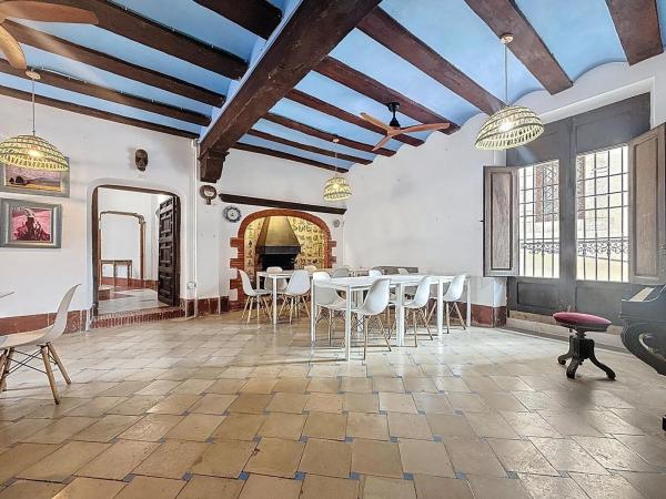 Chalet wolnostojący na sprzedaż w  Calle Santa María, Biar photo 3