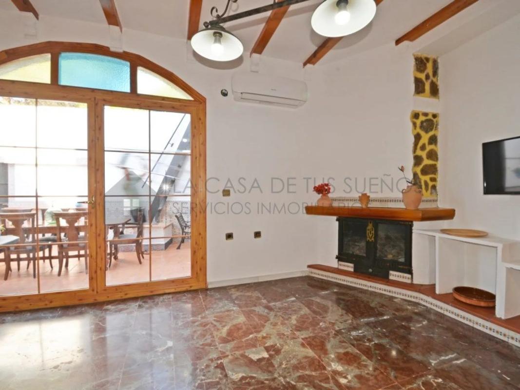 Sale of independent chalet in Sax, Sax
photo 2