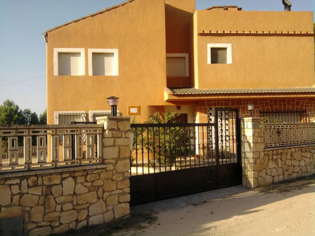 Продажа отдельного шале в  Partida del Figueral, 13, Биар photo 4