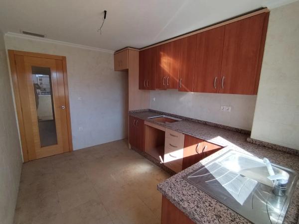 Квартира на продажу на  Calle Doctor Gregorio Marañón, Албате́ра photo 4