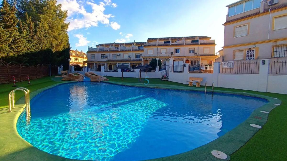 Properties for sale and rent in Spain photo 2